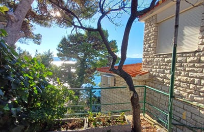 /international/hr/stanici-split-dalmatia-county-310097614239/