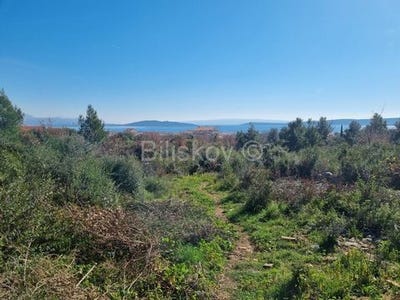 /international/hr/kastel-luksic-split-dalmatia-county-310102536796/
