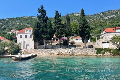 /international/hr/kuna-peljeka-dubrovnik-neretva-county-310107219372/