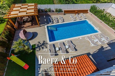 /international/hr/rusinac-ul-7-21214-kastel-luksic-croatia-kastela-split-dalmatia-county-310101228152/?lang=zh-tw