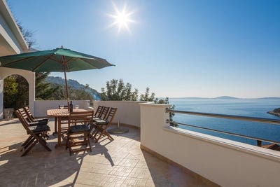 /international/hr/trogir-split-dalmatia-county-120082821724/