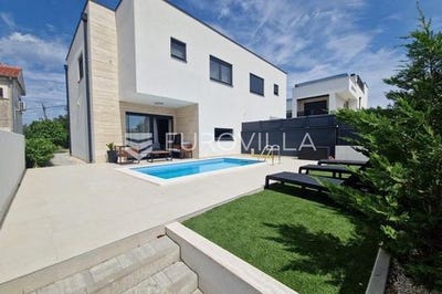 /international/hr/zadar-zadar-county-310108488365/