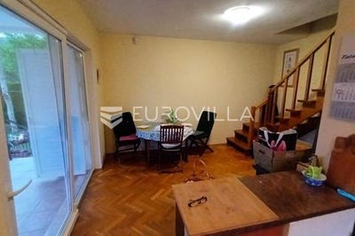 /international/hr/karlovac-karlovac-county-310109107138/