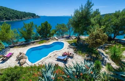 /international/hr/brac-split-dalmatia-county-310108459454/