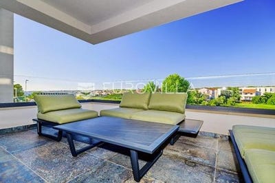 /international/hr/zadar-zadar-county-310103808670/