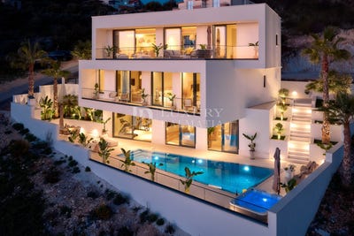 /international/hr/okrug-split-dalmatia-county-310108512480/