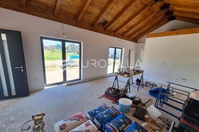 /international/hr/duga-resa-karlovac-county-310105820916/