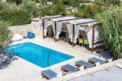 /international/hr/split-split-dalmatia-county-310104804280/