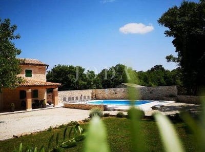 /international/hr/zminj-istria-county-310105341720/
