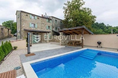 /international/hr/motovun-istria-county-310101381057/?lang=pt