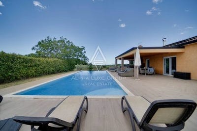 /international/hr/novigrad-istria-county-310100363120/