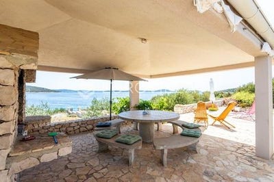 /international/hr/marina-split-dalmatia-county-310101388313/