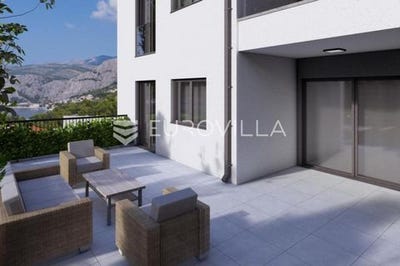 /international/hr/omis-split-dalmatia-county-310105773876/