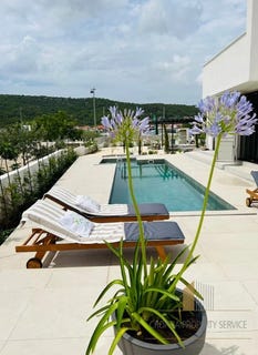 /international/hr/sibenik-bjelovar-bilogora-county-310098804518/