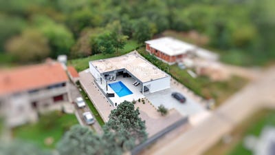 /international/hr/labin-istria-county-310100557049/