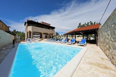 /international/hr/zadar-zadar-county-310108087209/