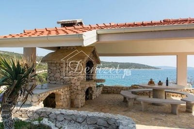 /international/hr/marina-split-dalmatia-county-120098600687/