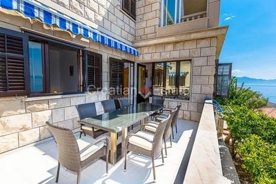 /international/hr/sumartin-split-dalmatia-county-120098074446/
