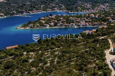 /international/hr/trogir-split-dalmatia-county-120085895291/