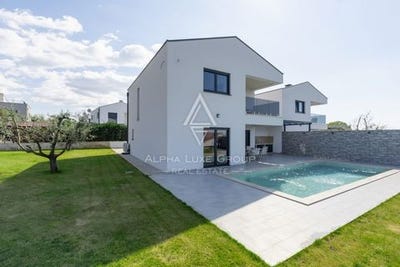 /international/hr/porec-istria-county-310107814621/