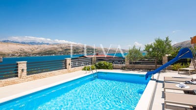 /international/hr/pag-zadar-county-310101468420/