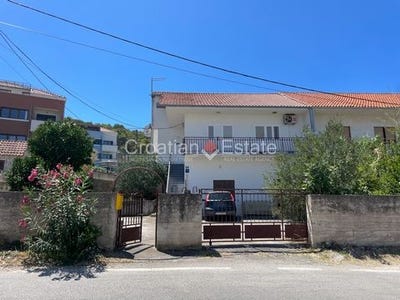 /international/hr/trogir-split-dalmatia-county-310101388162/