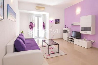 /international/hr/split-split-dalmatia-county-120092947794/