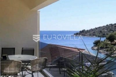/international/hr/marina-split-dalmatia-county-310109049660/