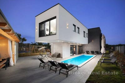 /international/hr/medulin-istria-county-310107218940/
