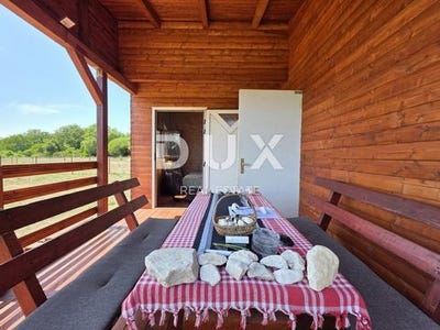 /international/hr/liznjan-istria-county-310101385673/?lang=pt