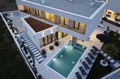 /international/hr/draznikova-ul-76t-23232-zaton-croatia-nin-zadar-county-310099345008/