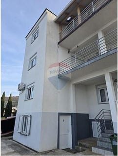 /international/hr/obrovac-zadar-county-310104798783/
