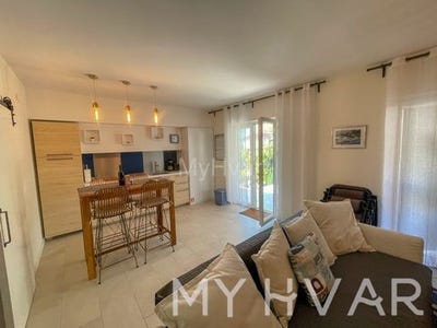 /international/hr/stari-grad-split-dalmatia-county-310101382004/