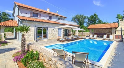 /international/hr/dobrinj-primorje-gorski-kotar-county-310099343675/