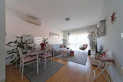 /international/hr/osijek-osijek-baranja-county-310108405412/