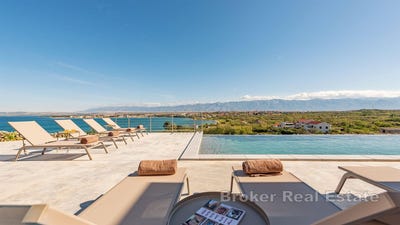 /international/hr/pag-zadar-county-310107218533/