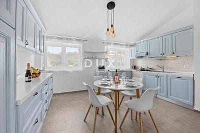 /international/hr/pula-istria-county-310108530893/