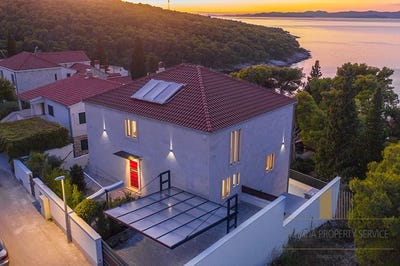 /international/hr/postira-split-dalmatia-county-310097614625/