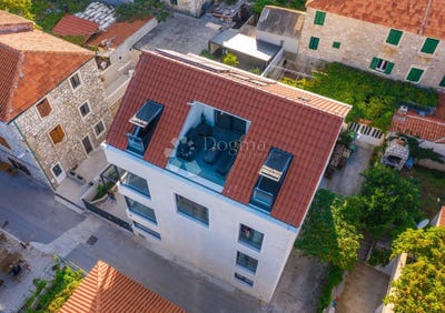 /international/hr/postira-split-dalmatia-county-310097147856/