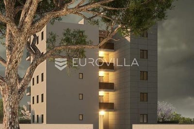 /international/hr/trogir-split-dalmatia-county-120093505096/