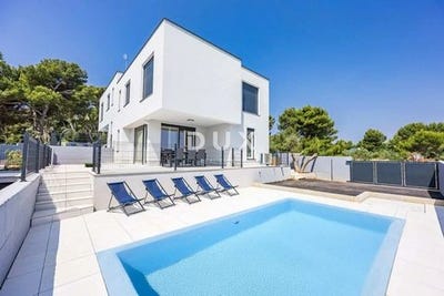/international/hr/medulin-istria-county-310108530862/
