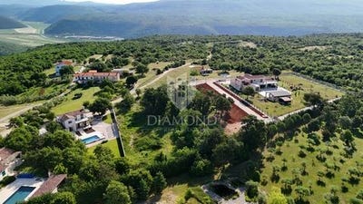/international/hr/barban-istria-county-310108374721/