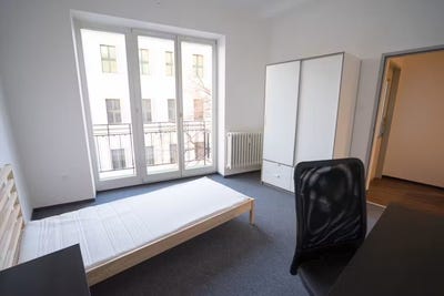 /international/hu/kozraktar-utca-budapest-budapest-310108643103/