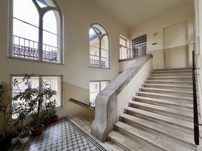 /international/hu/nepszinhaz-utca-budapest-budapest-310106404840/