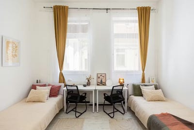 /international/hu/thokoly-ut-budapest-budapest-310100875614/