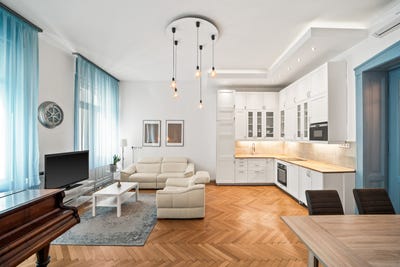 /international/hu/budapest-haris-koz-3-1052-hungary-budapest-budapest-310107617171/