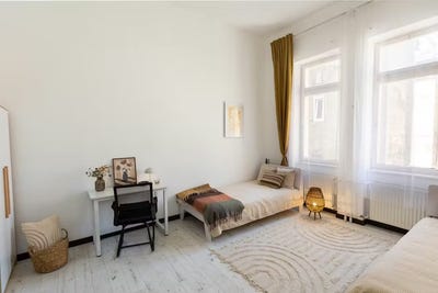 /international/hu/thokoly-ut-budapest-budapest-310100892402/