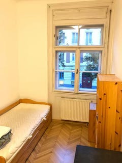 /international/hu/pacsirtamezo-utca-budapest-budapest-310093827971/