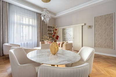 /international/hu/nyary-pal-utca-budapest-budapest-310106408206/