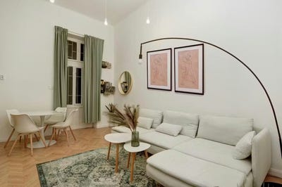 /international/hu/nagy-diofa-utca-budapest-budapest-310108644934/